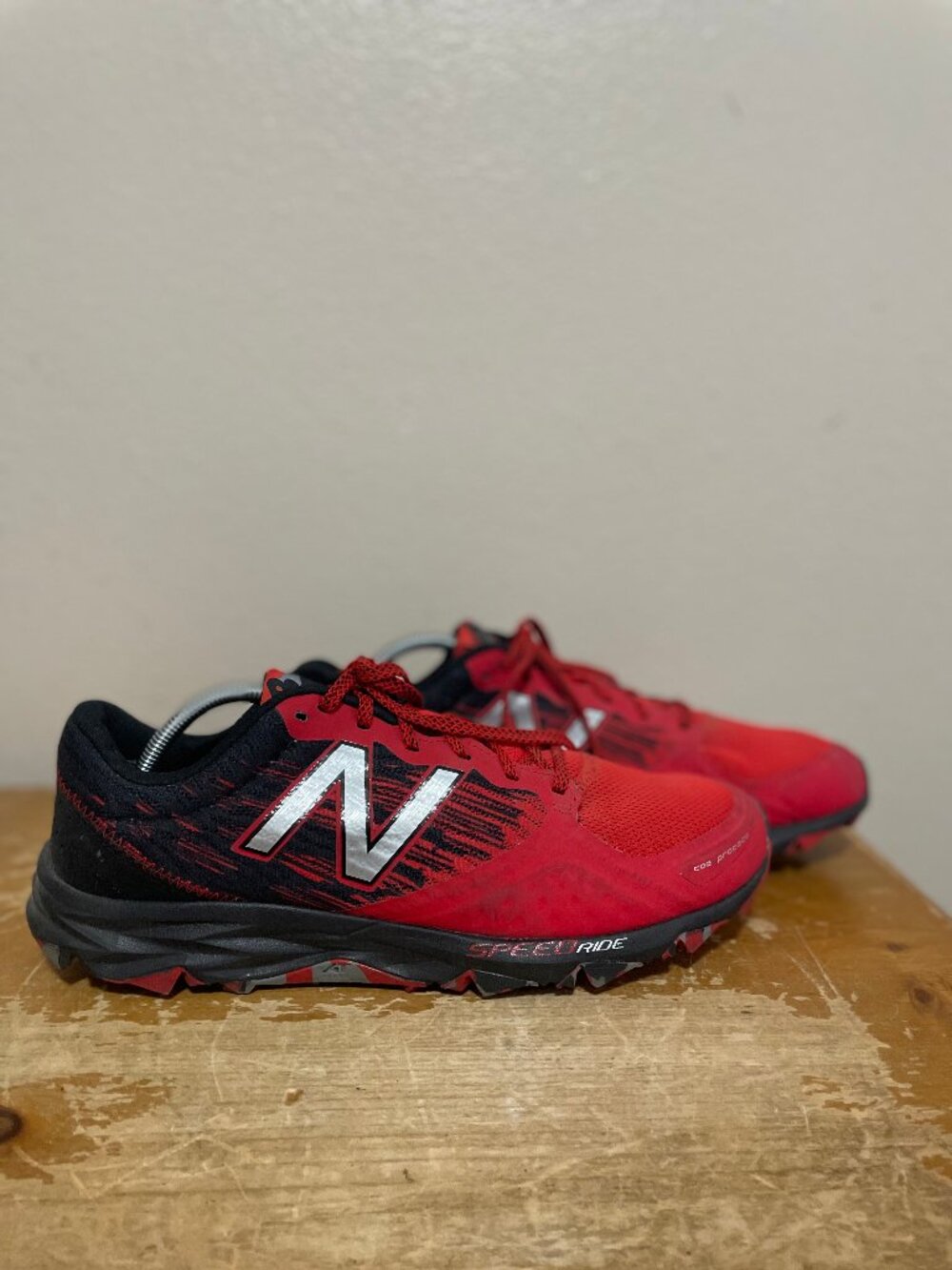 New Balance 690 v2 Speedride Trail Running Red Shoes MT690LA2 Men's 12 4E X-Wide